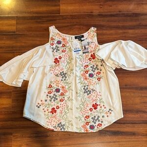 Karen Kane White Floral Embroidered Blouse